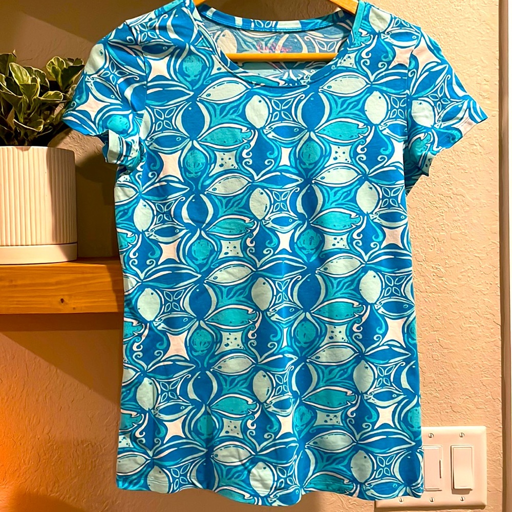Lilly Pulitzer Crew Neck Tee. Size S